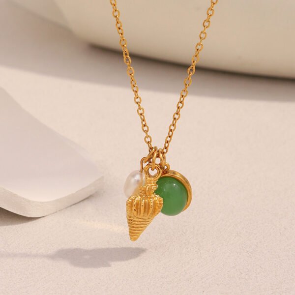 Sea Conch Pendant Necklace