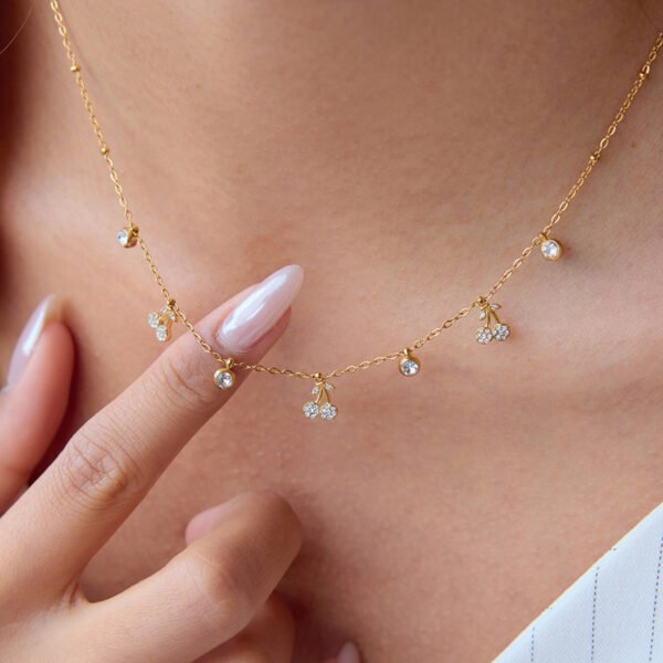Minimalist Zirconia Cherry Charm Necklace - 图片 3