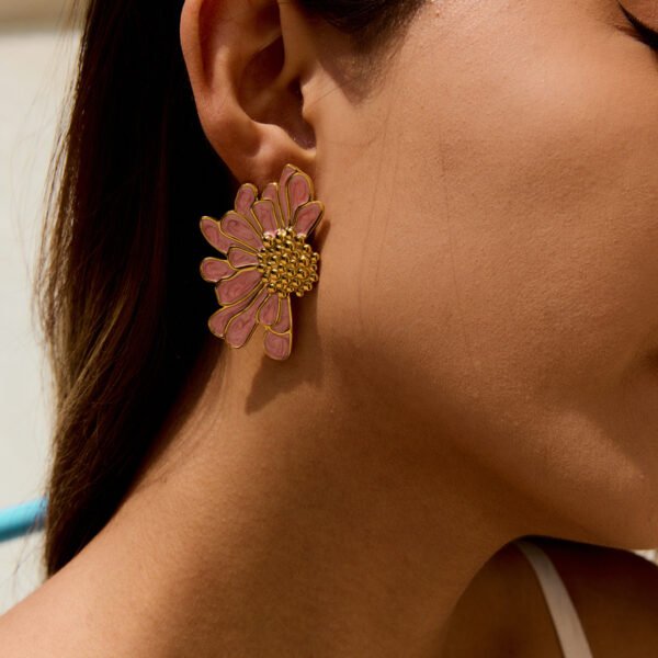 Flower Stud Earrings - 图片 3