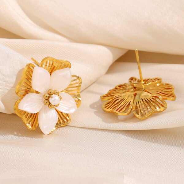 Flower Stud Earrings - 图片 2